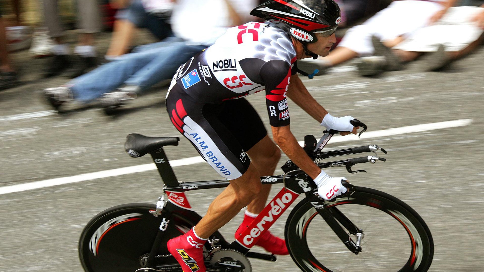 H队小组出线悬念持续，最后一轮见分晓，hle队员